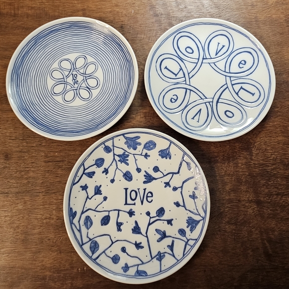 Royal Doulton Other - Vintage NIB Blue love Ellen Degenerous by Royal Doulton dessert plates set of 3